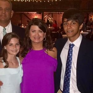 Meet your Posher, Dana